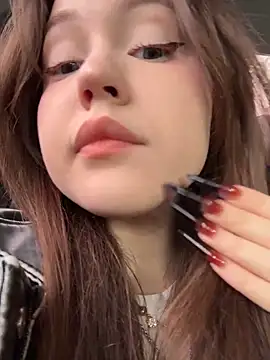 Peachy Dream online show from March 4, 2026, 1:39 pm