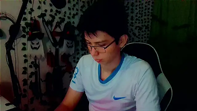 Andy gray online show from November 17, 2025, 10:54 am