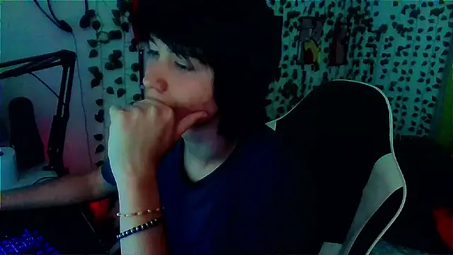 Andy gray online show from April 18, 2026, 1:04 pm