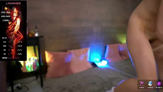 KylieJoyce online show from February 21, 2025, 1:00 am