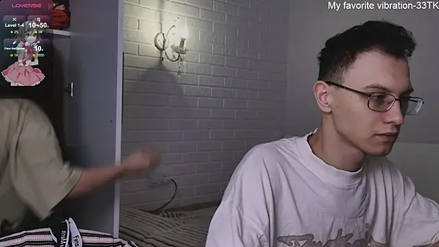 Snapshot of ValBae chatting on February 5, 2025, 9:25 am ValBae online show from February 5, 2025, 9:25 am