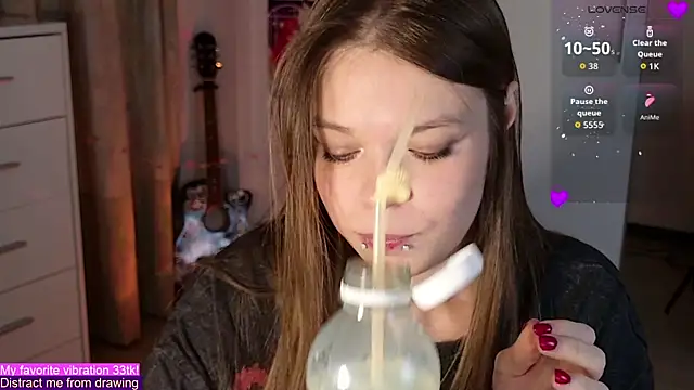 Snapshot of ValBae chatting on September 25, 2025, 7:28 pm ValBae online show from September 25, 2025, 7:28 pm