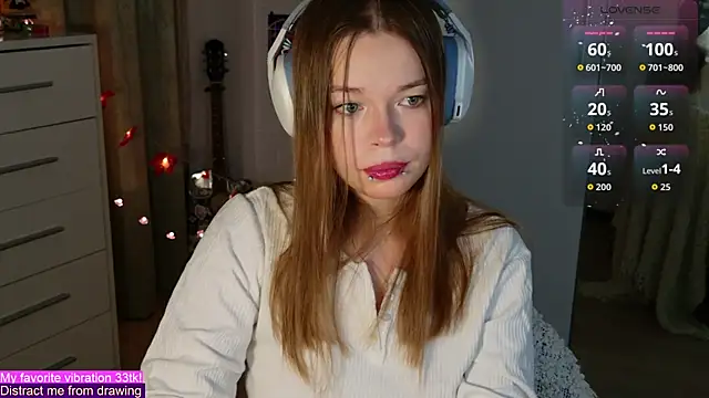 Snapshot of ValBae chatting on October 29, 2025, 9:16 pm ValBae online show from October 29, 2025, 9:16 pm