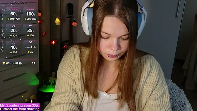 Snapshot of ValBae chatting on October 30, 2025, 10:10 pm ValBae online show from October 30, 2025, 10:10 pm