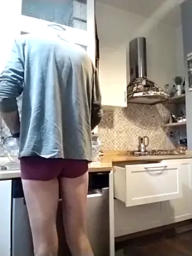 Frabox65 online show from December 21, 2025, 6:20 am