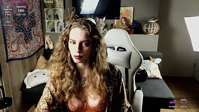 AyreenMoore online show from September 22, 2025, 8:55 pm