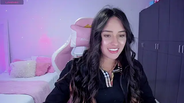 Tinylottie online show from January 13, 2026, 7:19 pm