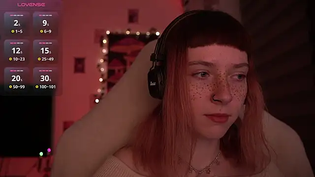 juliapie online show from December 7, 2024, 3:47 am