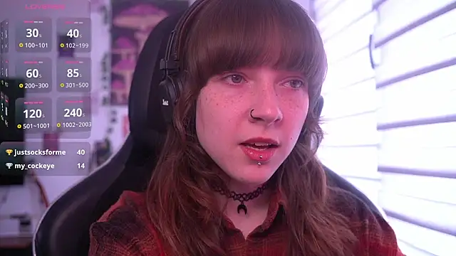 juliapie online show from May 12, 2026, 1:30 pm