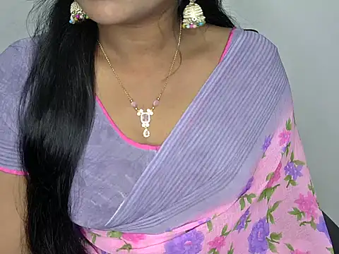 shila20 online show from February 18, 2025, 5:42 pm