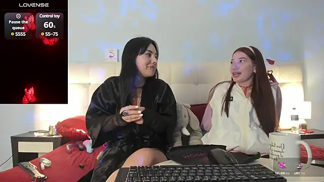 Snapshot of Brenda_Storm chatting on February 11, 2025, 4:22 am Brenda Storm online show from February 11, 2025, 4:22 am