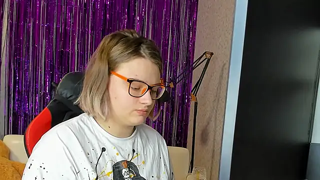 Seductive She Wolf online show from January 29, 2025, 8:14 pm