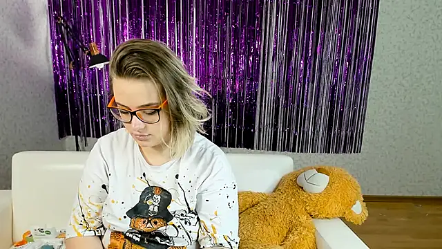 Seductive She Wolf online show from March 1, 2025, 5:31 am