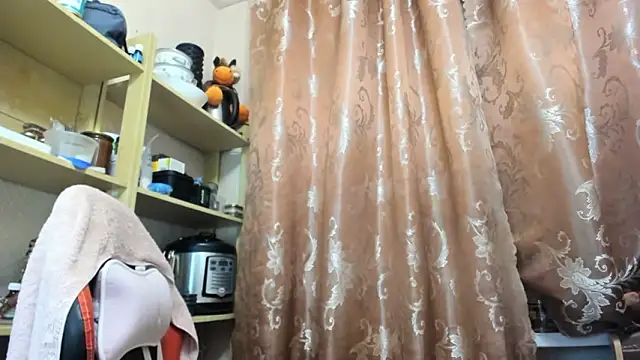 Seductive She Wolf online show from March 7, 2026, 8:39 pm