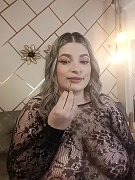 marianeporter   online show from February 20, 2026, 9:15 pm