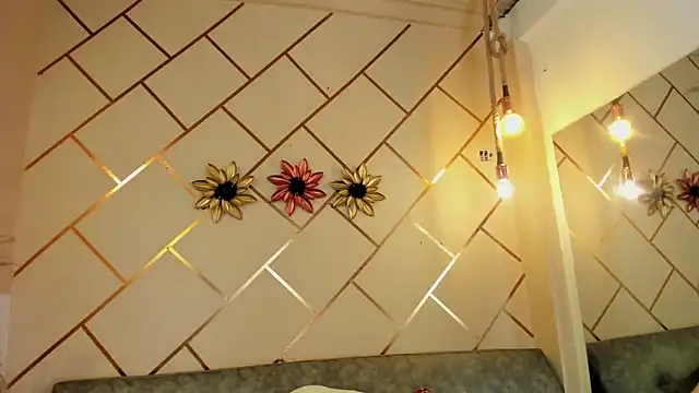 marianeporter   online show from April 21, 2026, 12:23 am