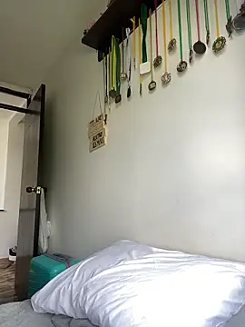 AbyThompson online show from March 29, 2026, 7:58 pm