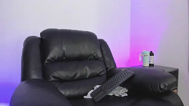 JamesGraay online show from January 15, 2025, 10:17 am