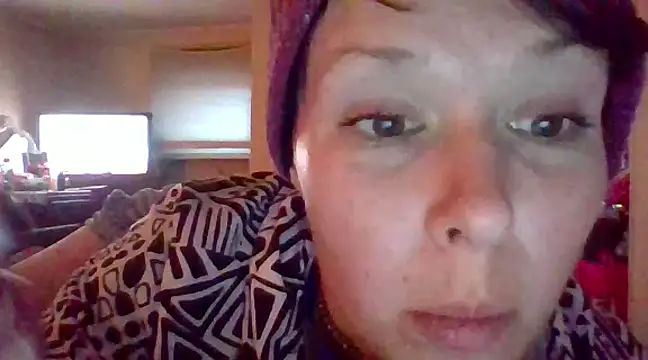 Snapshot of KatieBARBiE98 chatting on December 16, 2024, 9:20 pm KatieBARBiE98 online show from December 16, 2024, 9:20 pm