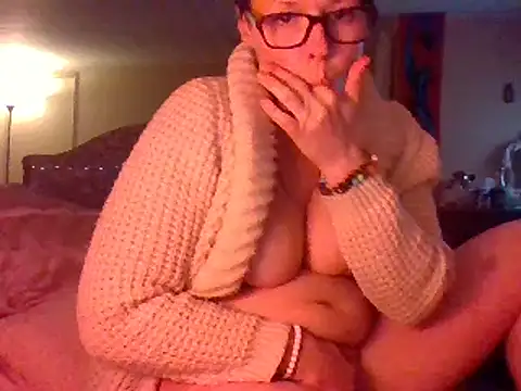 Snapshot of KatieBARBiE98 chatting on January 11, 2025, 6:45 am KatieBARBiE98 online show from January 11, 2025, 6:45 am