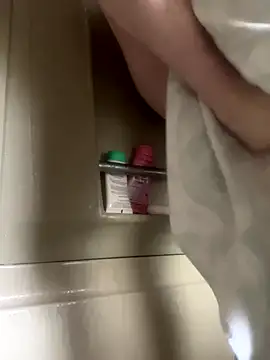 KatieBARBiE98 online show from November 3, 2025, 6:31 pm