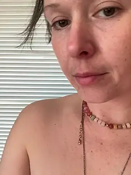 KatieBARBiE98 online show from March 24, 2026, 8:14 pm