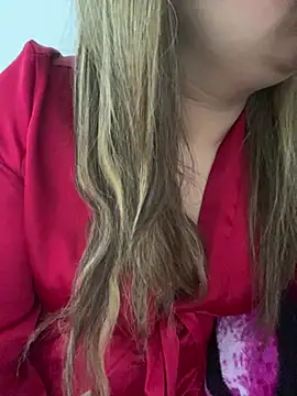Snapshot of yassminsexy22 chatting on May 19, 2026, 3:18 pm yassminsexy22 online show from May 19, 2026, 3:18 pm