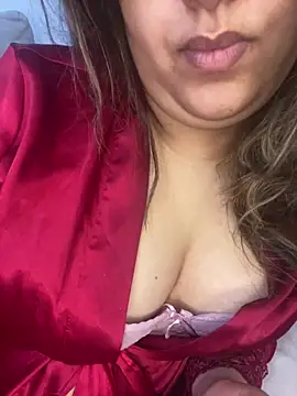 Snapshot of yassminsexy22 chatting on May 23, 2026, 1:59 pm yassminsexy22 online show from May 23, 2026, 1:59 pm