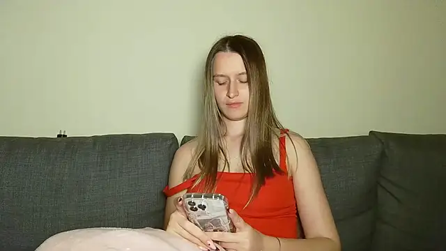 Submissive love online show from February 26, 2025, 11:59 pm