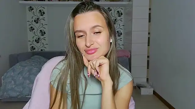 Submissive love online show from November 17, 2025, 4:35 pm