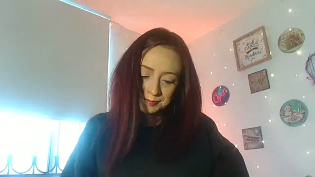 catalinamommyx online show from January 15, 2026, 9:40 pm