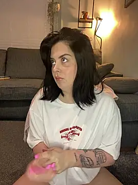 Snapshot of NaomiSquirts chatting on February 1, 2025, 9:51 pm NaomiSquirts online show from February 1, 2025, 9:51 pm