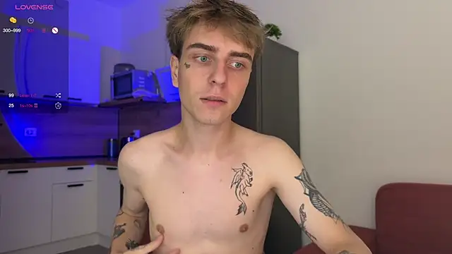 Snapshot of Marcus_Lovrov chatting on September 26, 2025, 2:43 pm Marcus Lovrov online show from September 26, 2025, 2:43 pm