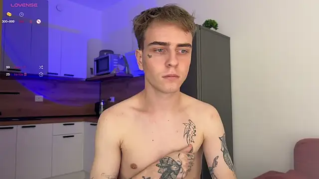 Snapshot of Marcus_Lovrov chatting on October 19, 2025, 2:50 pm Marcus Lovrov online show from October 19, 2025, 2:50 pm