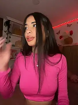 lina pink online show from January 18, 2025, 7:28 am