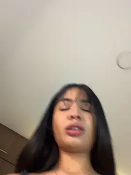 lina pink online show from March 7, 2026, 4:31 am