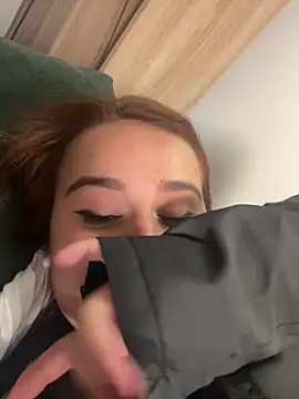 evy orange1 online show from March 14, 2025, 3:48 am