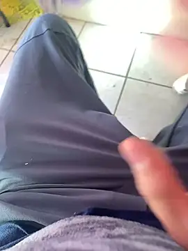 josle24 online show from December 4, 2024, 11:02 pm