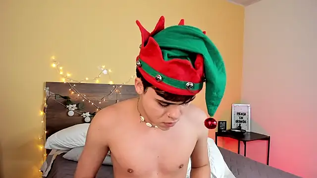 justinbiler online show from December 25, 2024, 3:38 pm