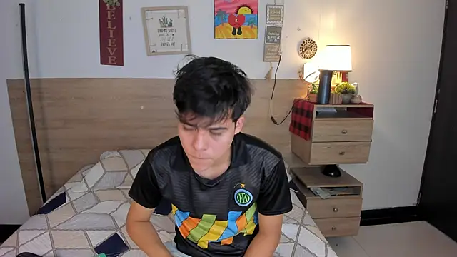 justinbiler online show from January 9, 2026, 2:42 pm