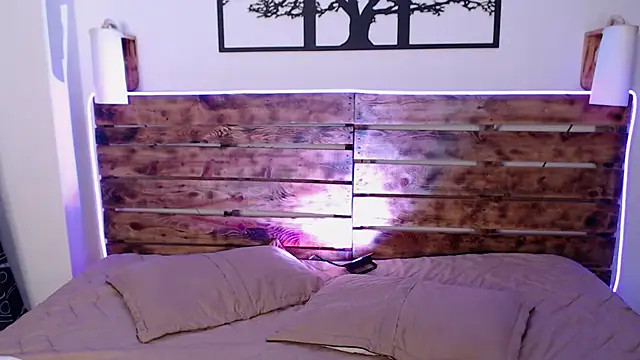 miaa saenz1 online show from March 3, 2025, 9:11 am