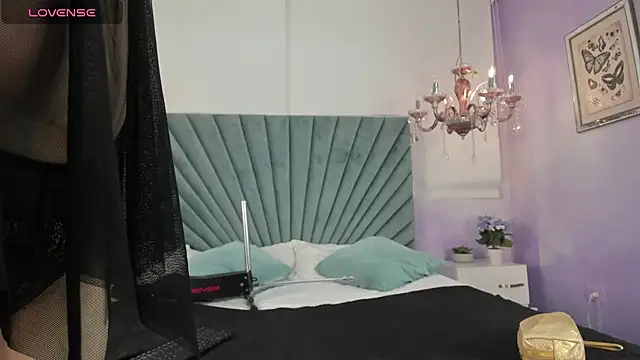 MADISSONLOVE  online show from February 17, 2025, 12:05 pm