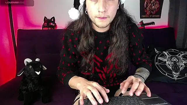 blckwolf 6 online show from December 24, 2024, 6:17 pm