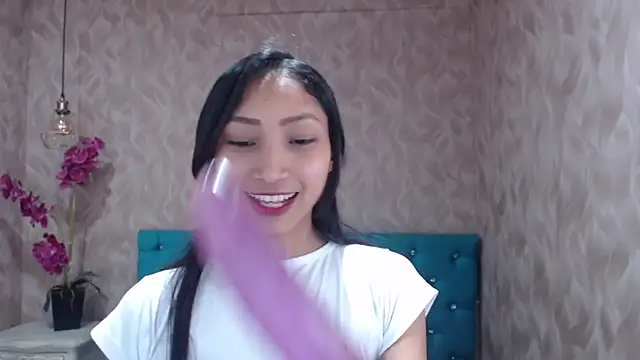 Snapshot of MadelineDoll chatting on January 21, 2025, 4:16 pm MadelineDoll online show from January 21, 2025, 4:16 pm