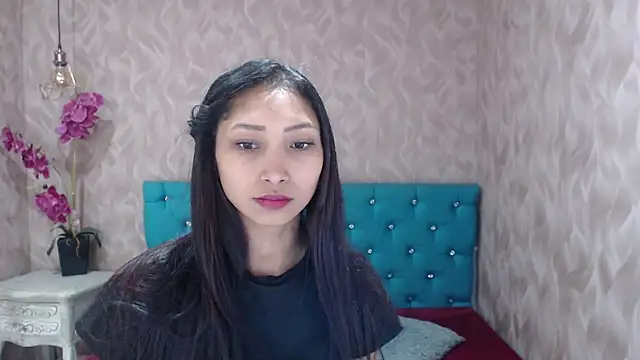 Snapshot of MadelineDoll chatting on January 28, 2025, 1:27 pm MadelineDoll online show from January 28, 2025, 1:27 pm