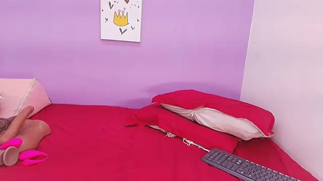 Snapshot of veronica_sinner_ chatting on February 4, 2025, 12:00 pm veronica sinner  online show from February 4, 2025, 12:00 pm