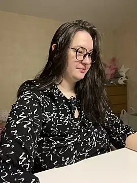 hungry1bunny online show from December 28, 2024, 5:57 pm