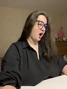 Snapshot of hungry1bunny chatting on April 23, 2026, 4:53 pm hungry1bunny online show from April 23, 2026, 4:53 pm