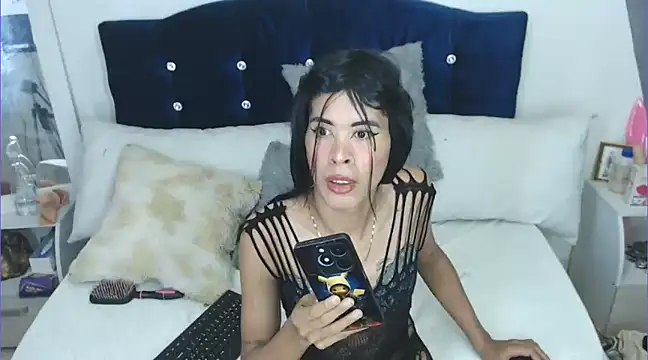 Snapshot of poison_girl21 chatting on January 24, 2025, 4:28 pm poison girl21 online show from January 24, 2025, 4:28 pm