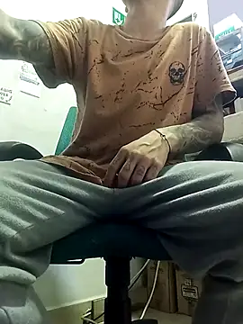 HornetBigDickonYou online show from October 11, 2025, 2:26 pm